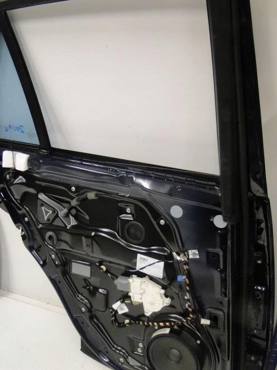 фото №11, Mercedes ml w164 164 дверь задние левая bez ржавчина задняя