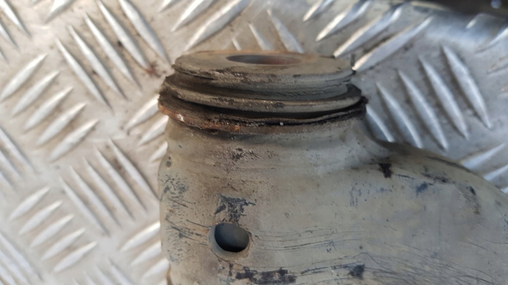 Mercedes w169 важіль перед лівий правий нижній в Україні