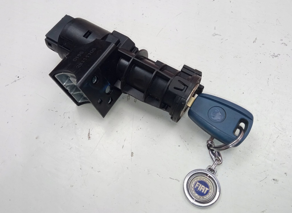 фото №8, Замок запалювання fiat albea