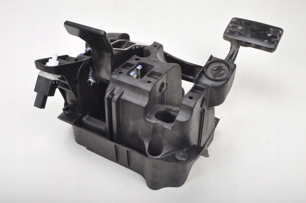 фото №5, Maserati granturismo 4.7 педаль гальма зчеплення