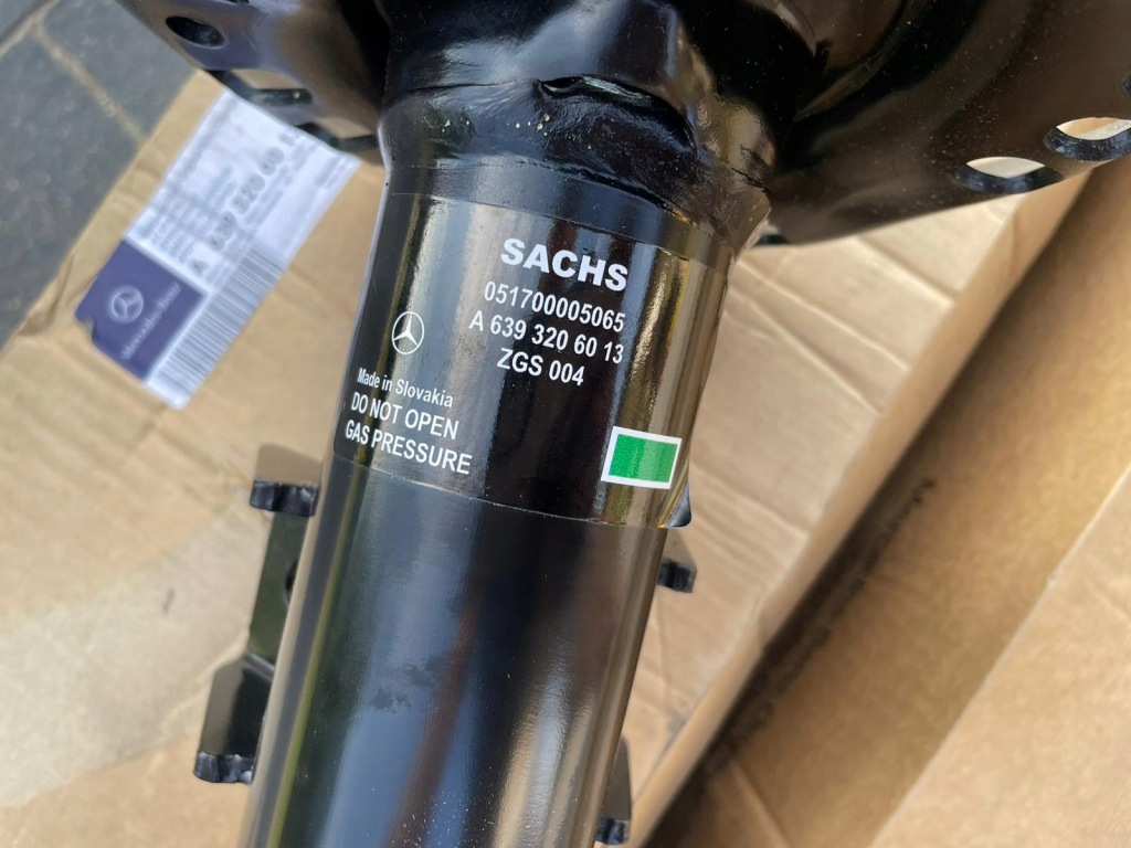Амортизаторы новая  оригинал! mercedes vito w639 Киев