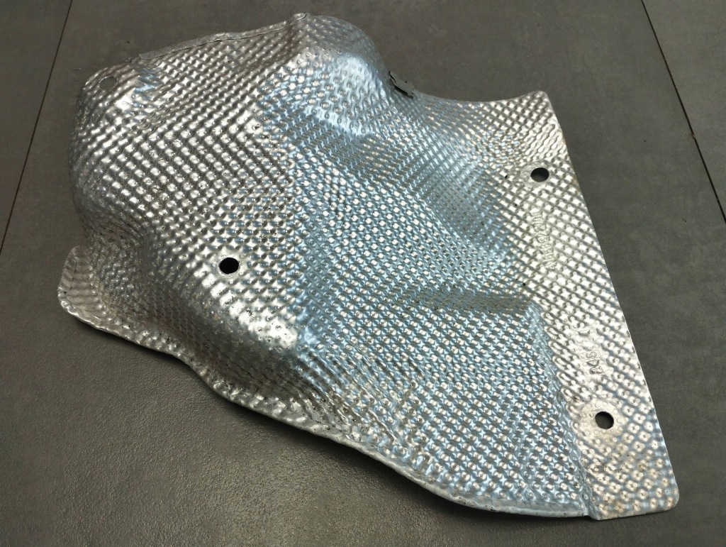 Купить Mercedes-benz gle w166 защита тепловая a1666822700