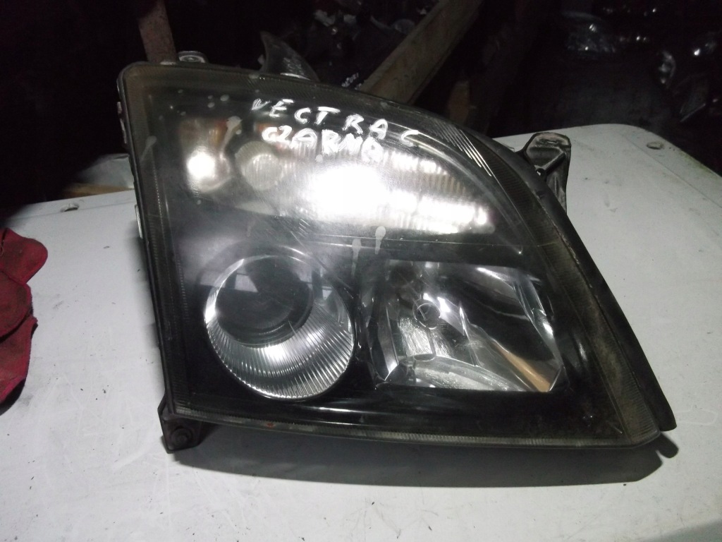 фото №1, Opel vectra c фара правий чорний 15588800