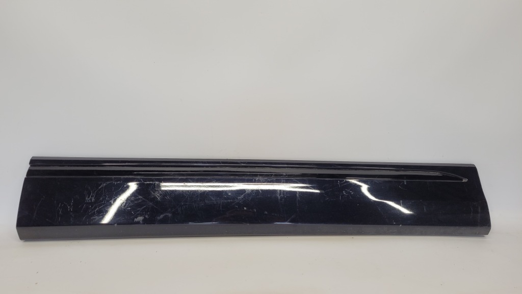 фото №1, Audi q8 4m8 молдинг боковая дверь правая перед