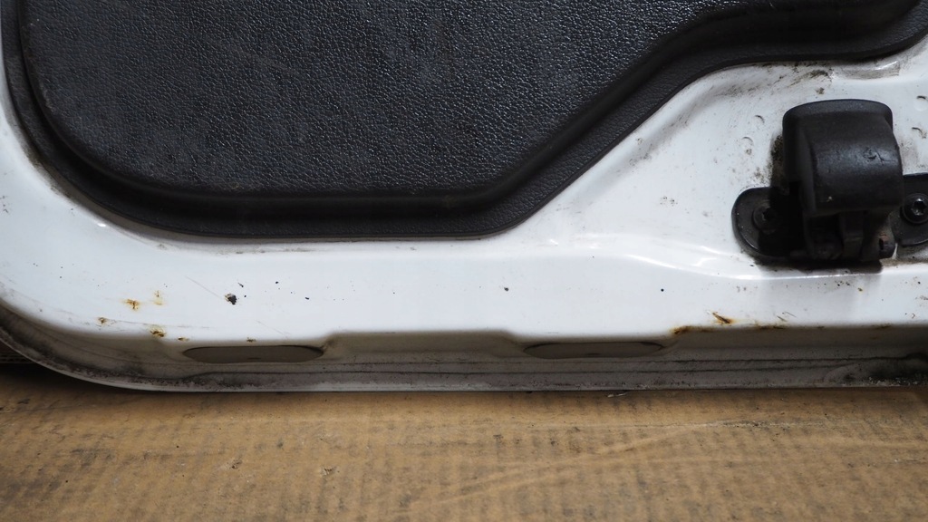 фото №6, Крышка багажника задняя дверь задняя правое dacia logan i mcv van