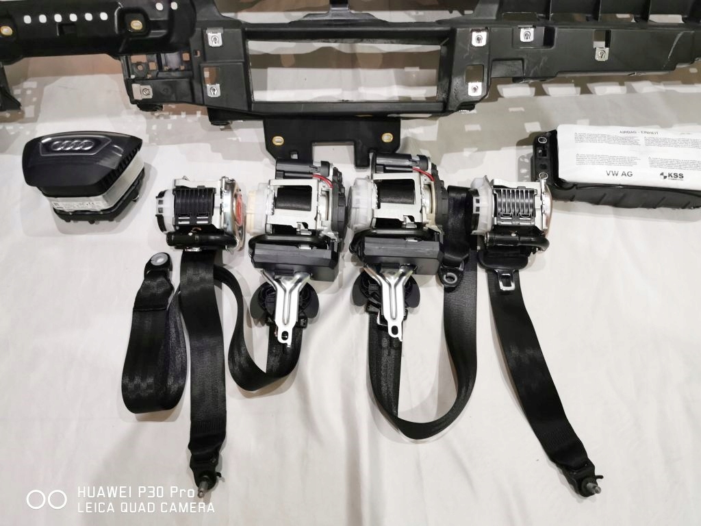 фото №7, Audi a6 a7 c8 комплект шкіра гладка з проекційний дисплей консоль панель приладів подушка безпеки ремені 4k8