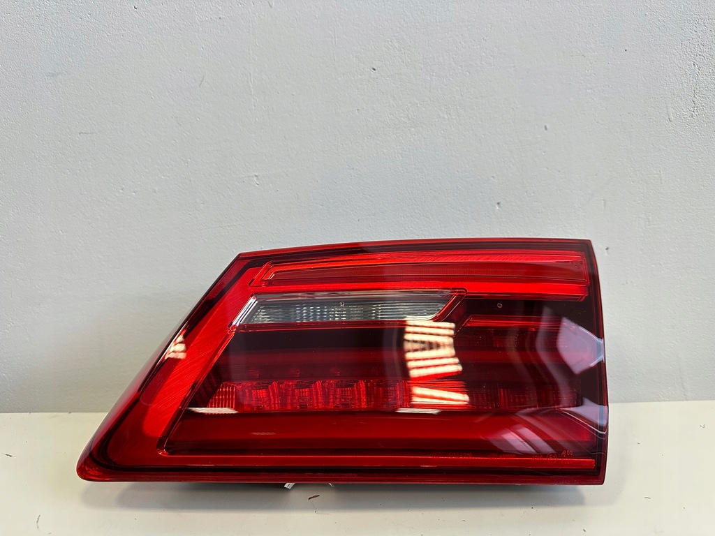 фото №1, Bmw 5 g30 лампа правый задняя 7376474