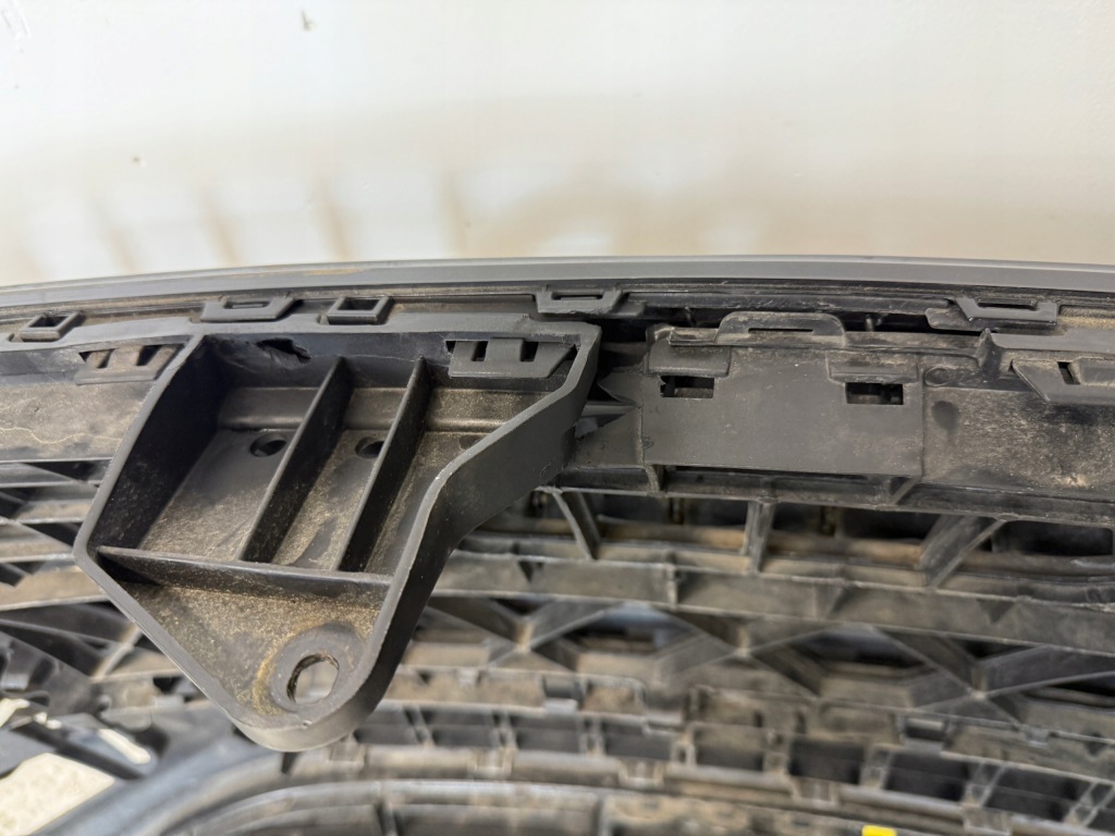 Бампер перед передній audi q7 s line v12 4l Ціна