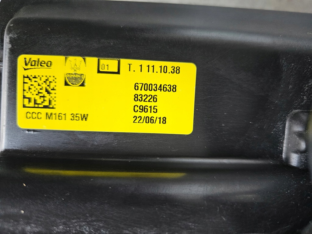 фото №9, Maserati levante лампа ксенон левый правый поворотный 35w полный idealne