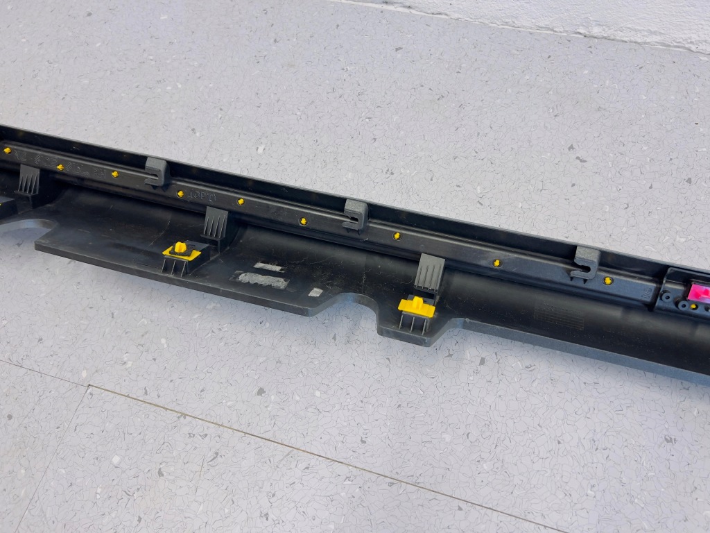 фото №12, Молдинг защита порог порог правая hyundai ioniq 5 87752-gi100