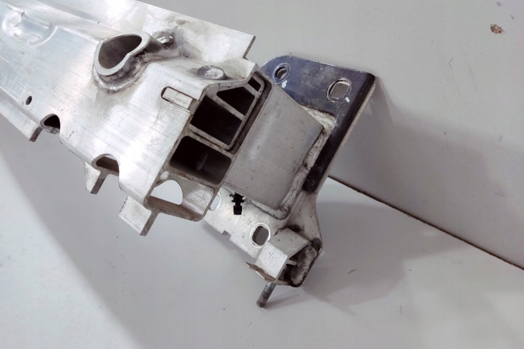 фото №8, Балка бампера задняя bmw x7 g07 7425444 3.0l бензиновый 250kw 2019