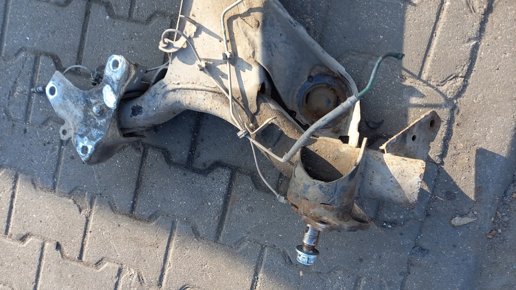 фото №10, Балка подвеска задняя renault megane kombi 04r