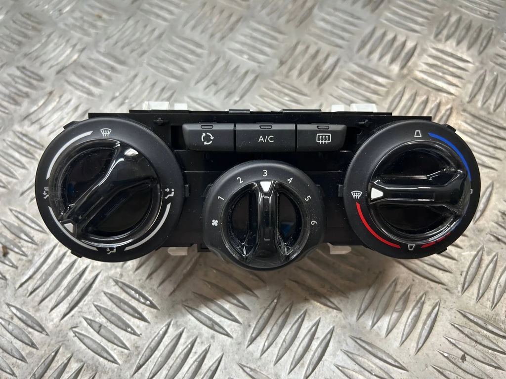 фото №1, Панель кондиціонера peugeot 2008 208 9819611577