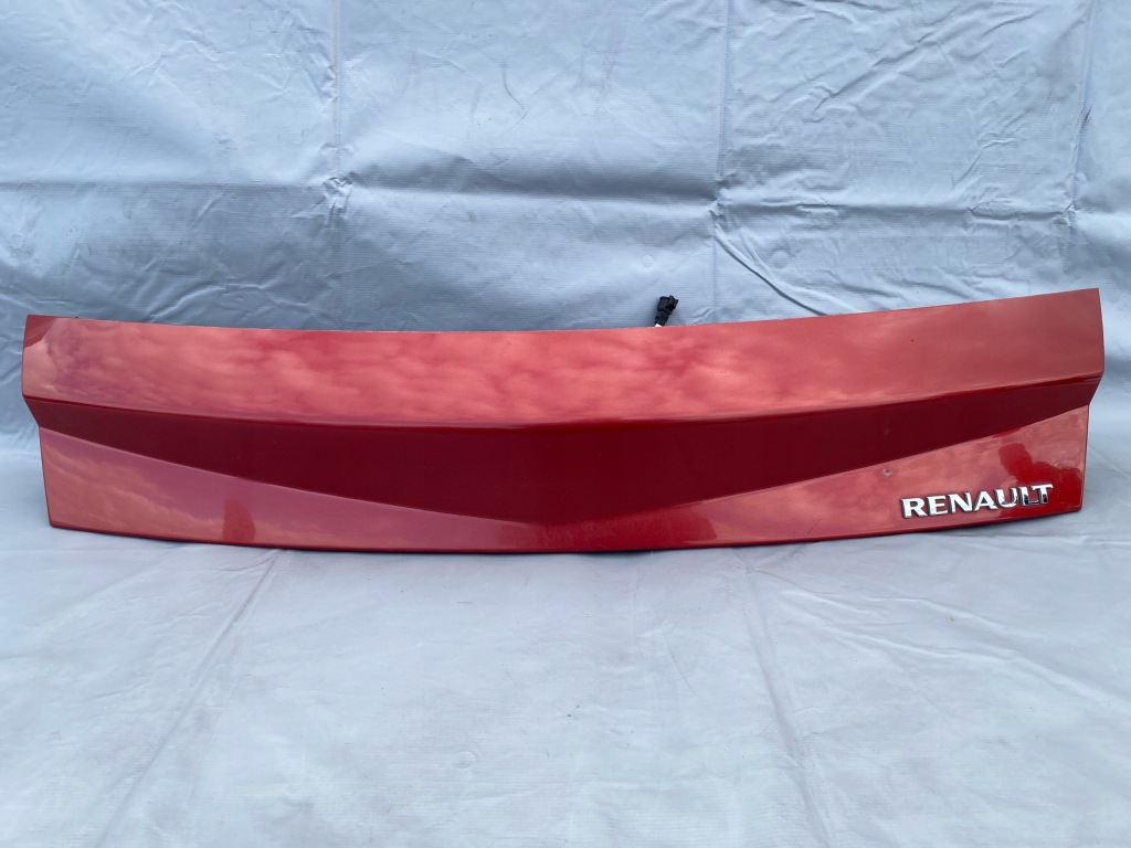 Купити Накладка накладка кришки багажника hb renault megane 2 - 8200516260