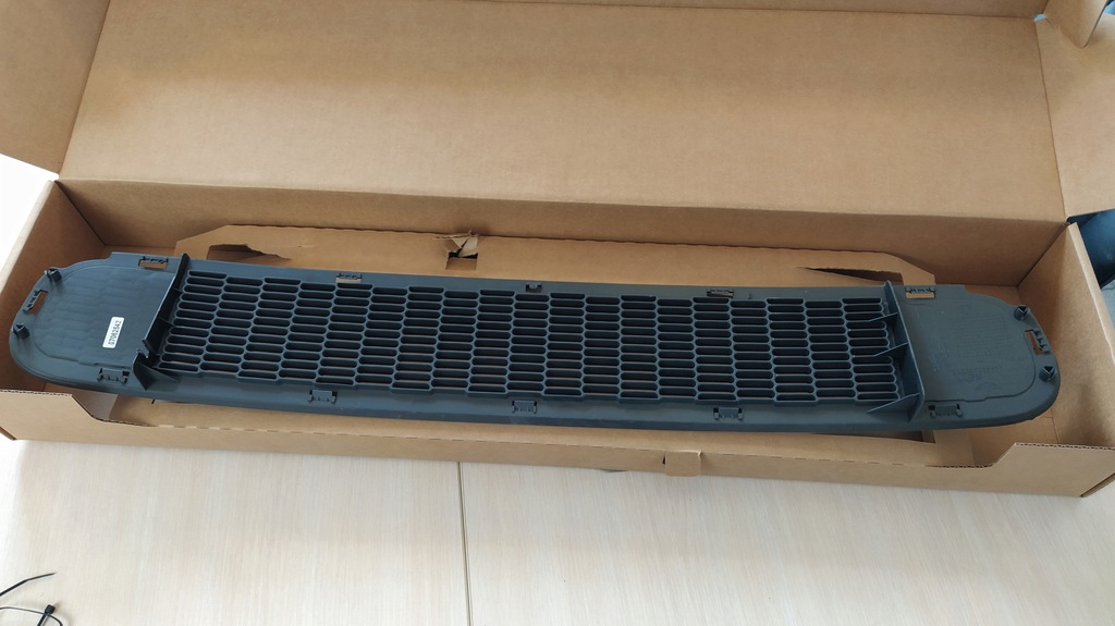 фото №4, Оригинальная решётка бампера mini r55 r56