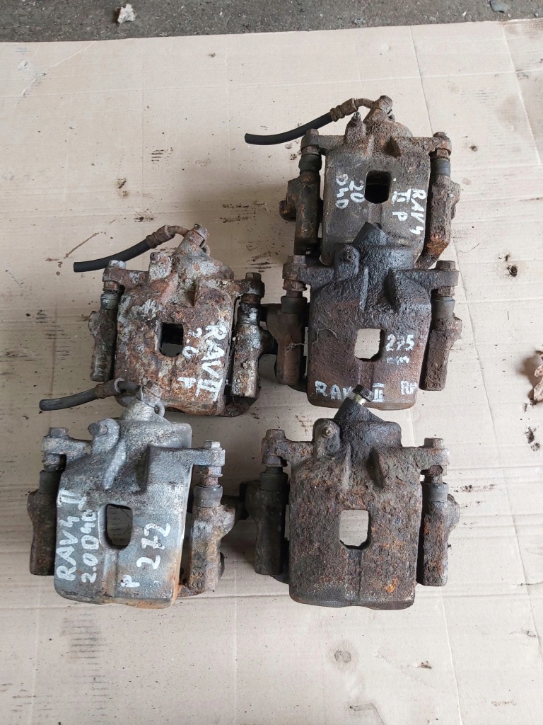 фото №1, Toyota rav4 ii суппорт тормозной скоба правый перед