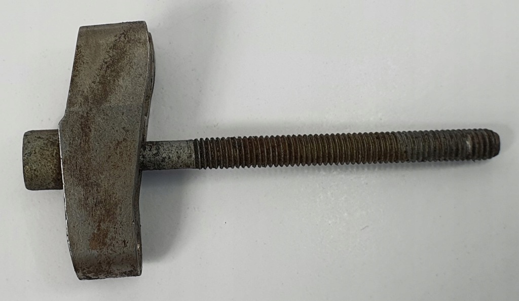 Крепление шпилька кронштейн впрыска mercedes w209 в Украине