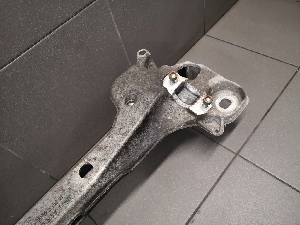 фото №4, Балка кронштейн двигателя audi a8 d3 4e0199205n
