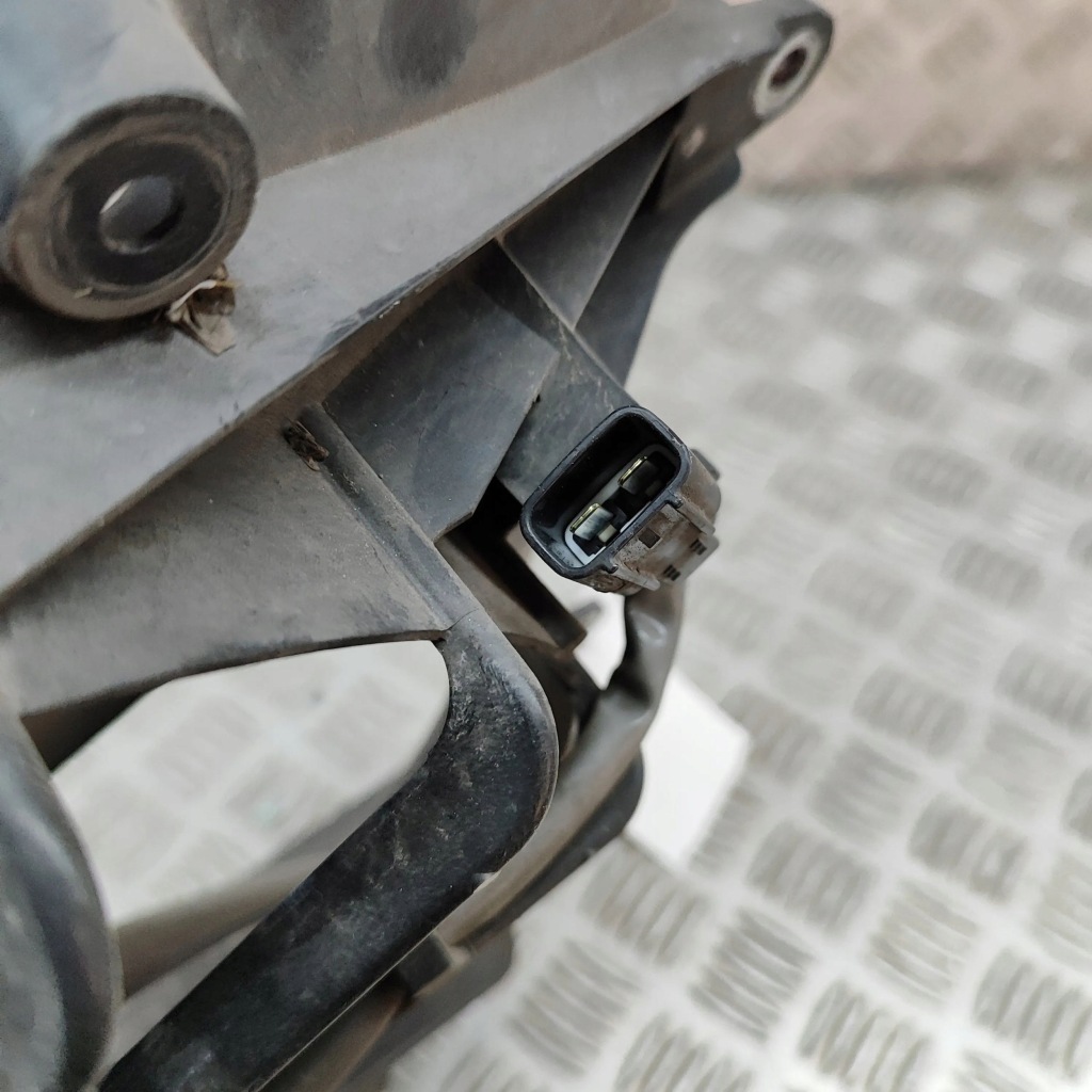 Honda cr-v 2015 накладка вентилятора радіатора Зі Шроту