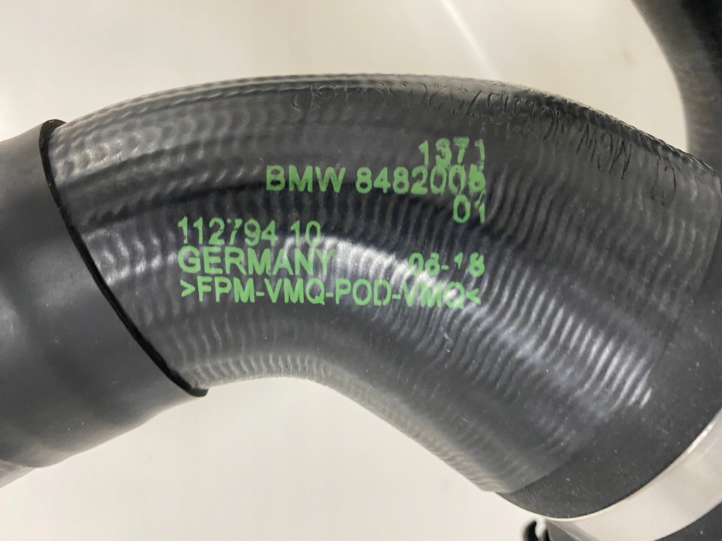 Радіатор інтеркулер bmw g01 g11 g30 , 8660689 Зі Шроту