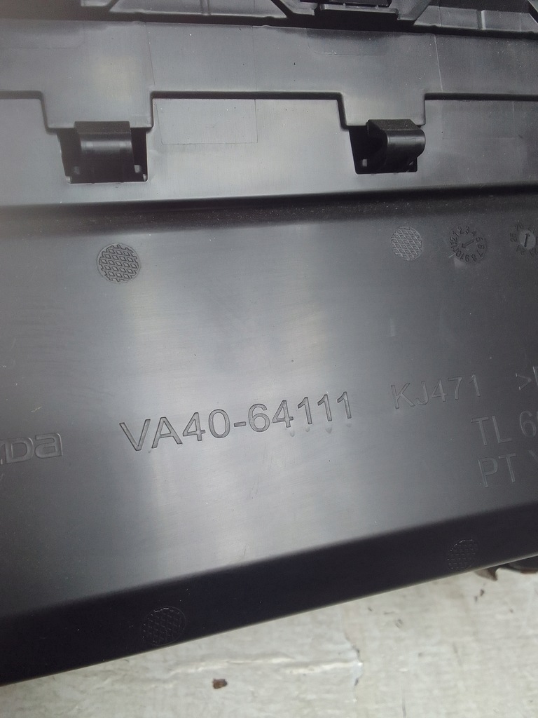 фото №13, Mazda cx50 23- бардачок пасажира va40-64111 usa