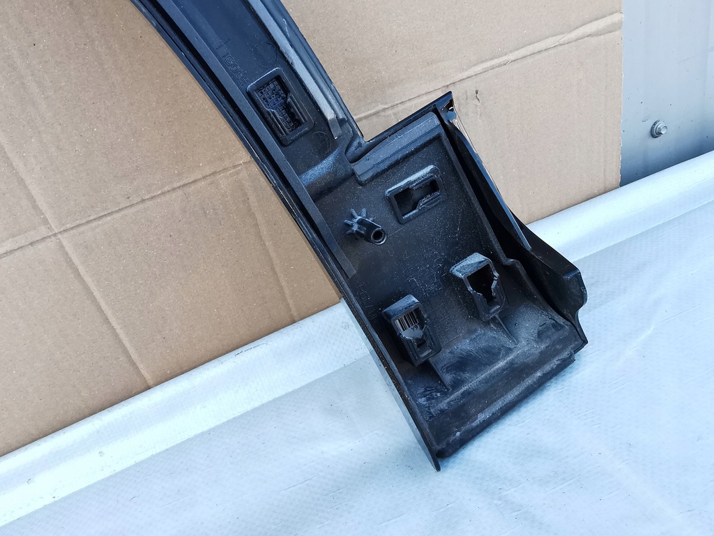 фото №13, Audi q8 sq8 s-line 4m8 молдинг na крыло передний правый b.ładna 4m8853026l