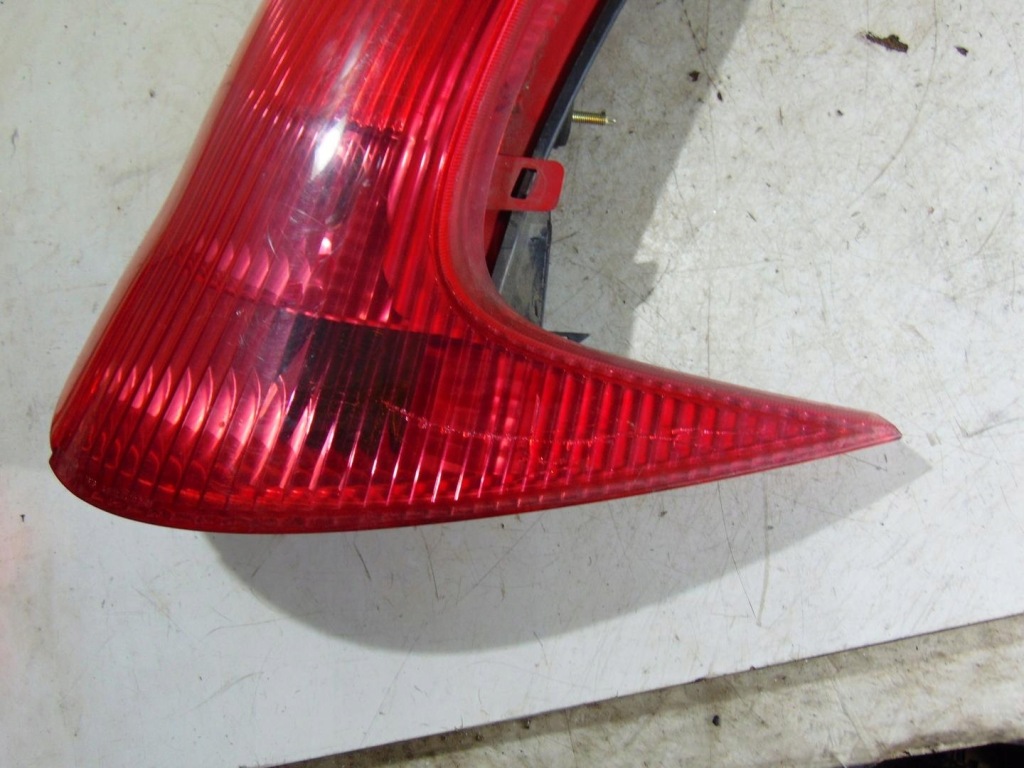 фото №4, Лампа права задня задня 5 pin peugeot 206 sw