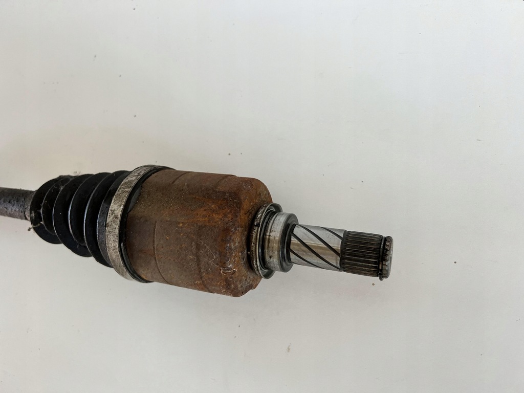 фото №3, Dacia duster 1.2 tce приводной вал левая перед