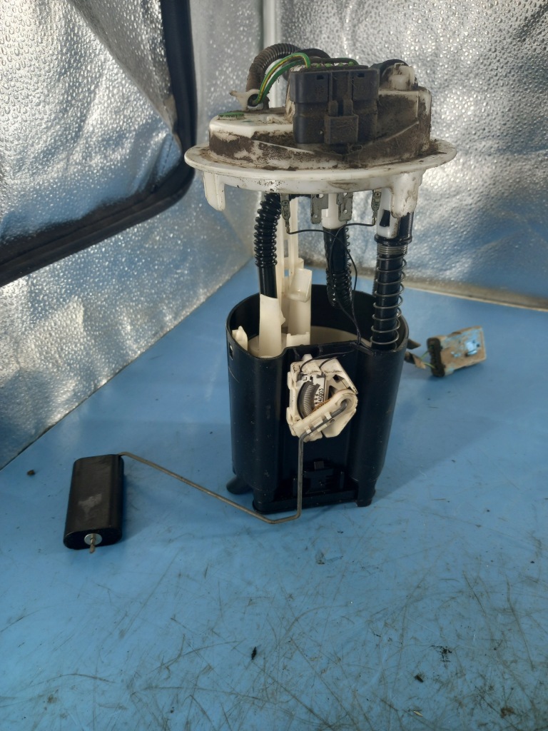 фото №1, Насос топлива peugeot partner 01r kombi