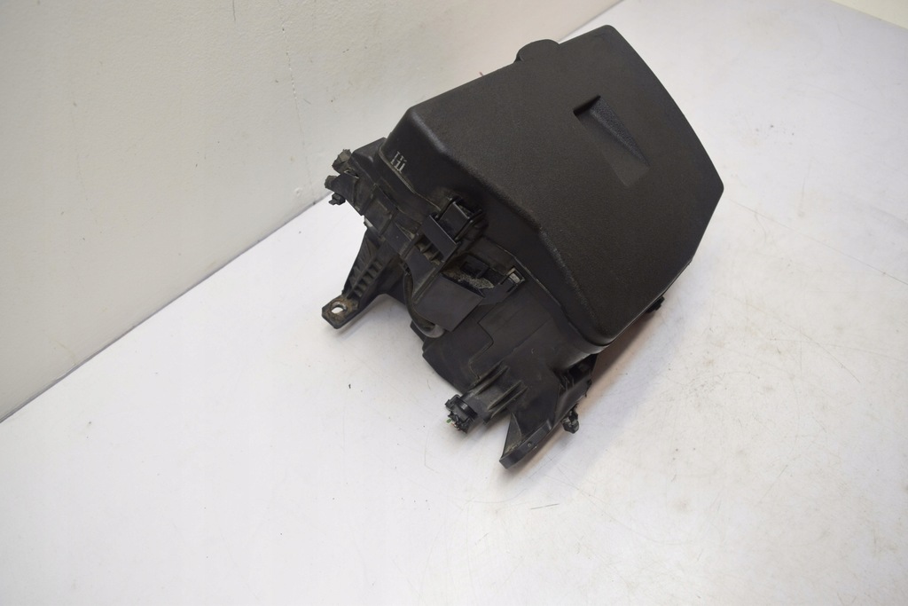 фото №5, Toyota corolla e15 auris 1.6 коробка предохранителей 82662-12570