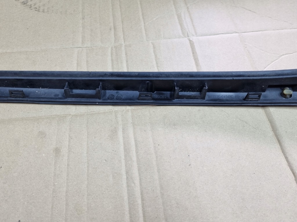 Накладка скло лобове ліва peugeot 508 1 9686615580 Київ