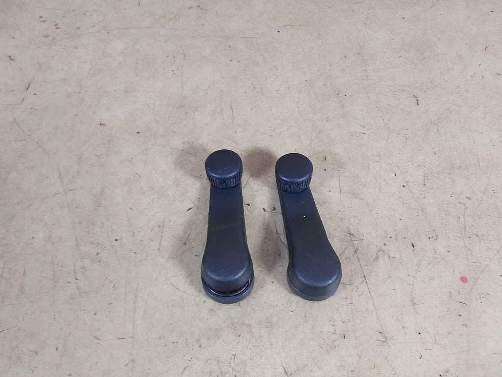 фото №1, Octavia ii ручка стеклоподъемника стекло