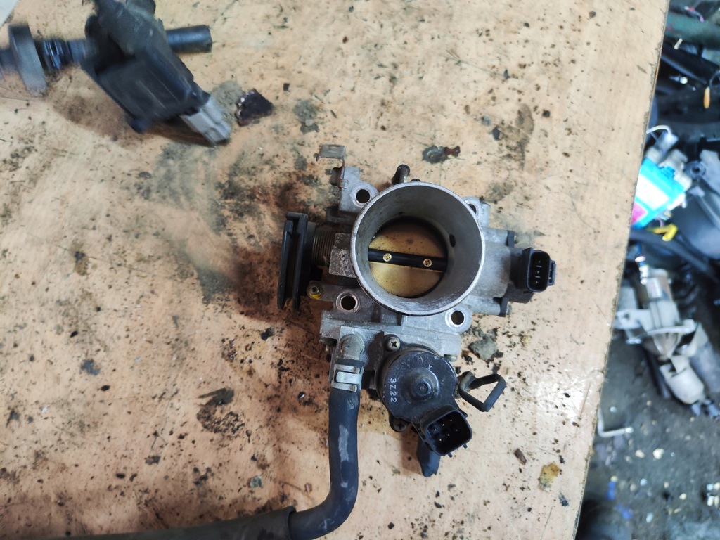 фото №1, Mitsubishi lancer vii 1.6 16v дроссельная заслонка