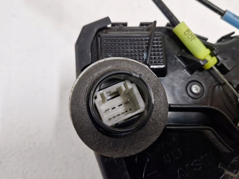 фото №6, Toyota matrix 2 ii e140 замок двері лівий перед передній europa