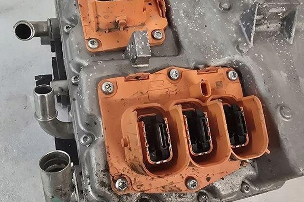 фото №1, Инвертор volvo xc90 i 31499608 2.0l 2017