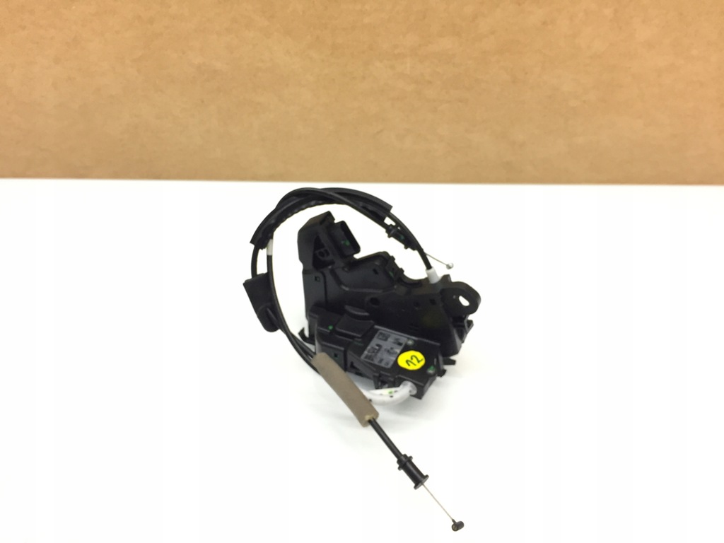 фото №1, Citroen c4 iii 2021 замок дверь правый перед eu