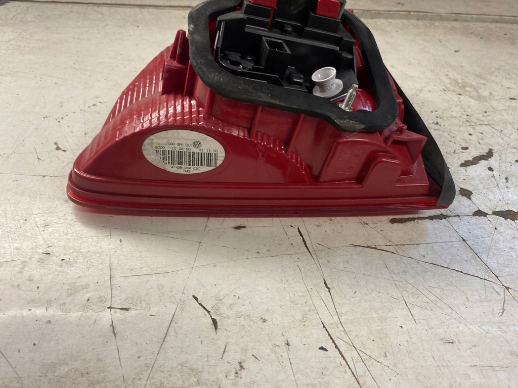 фото №9, Vw touran ii лампа лівий задня w кришка 1t0945093