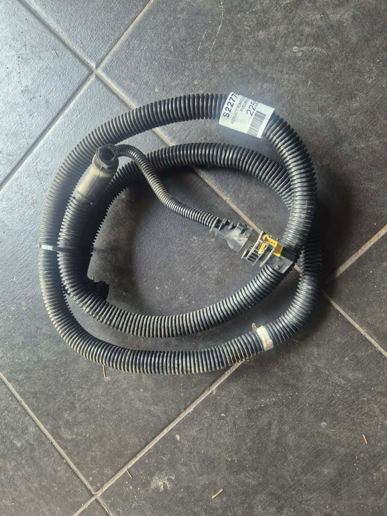 Купити Шланг нагрівач adblue scania r ngs 2277632