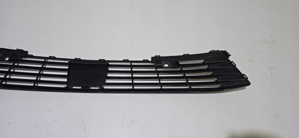 Opel astra l vi 6 решітка бампера передня перед 9839979680 Недорого