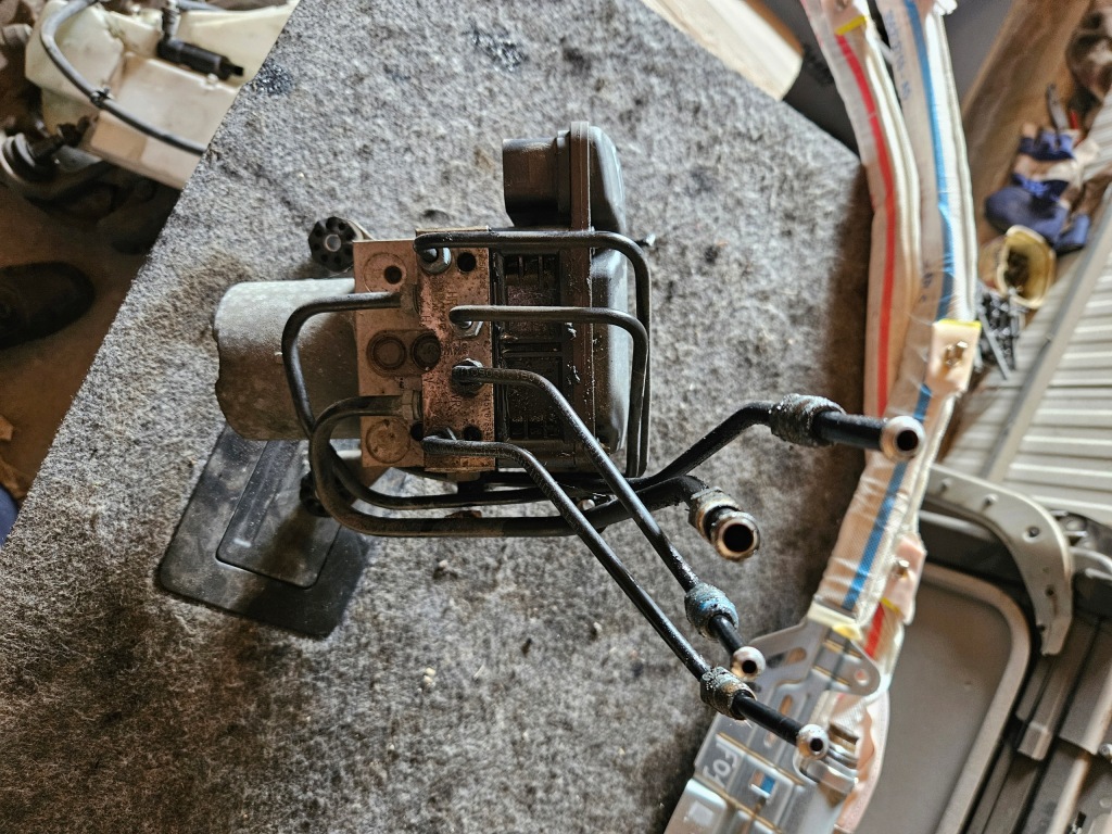 фото №5, Насос abs блок управления bmw f01 xdrive 740d 6799143