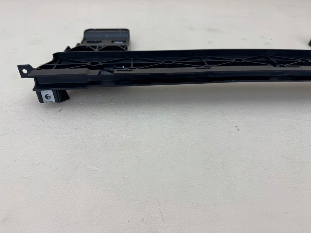 Mercedes gle w167 19r- кронштейн mocowaniew бампера задняя заднего a1678808100 в Украине