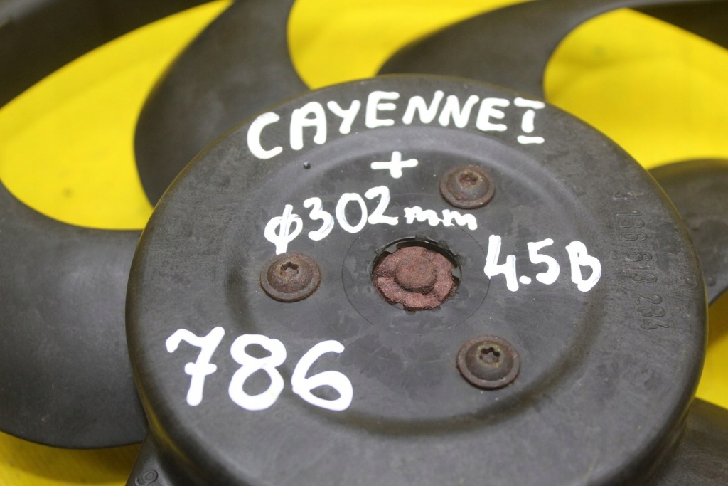 Купить Вентилятор радиатора porsche cayenne 1 4.5 b 7l0959455c 0130303292