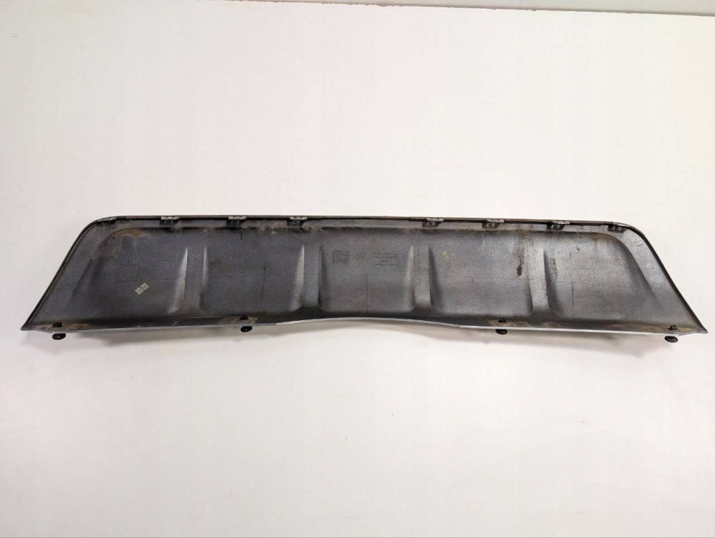 фото №2, Land rover discovery 5 молдинг нижняя бампера заднего