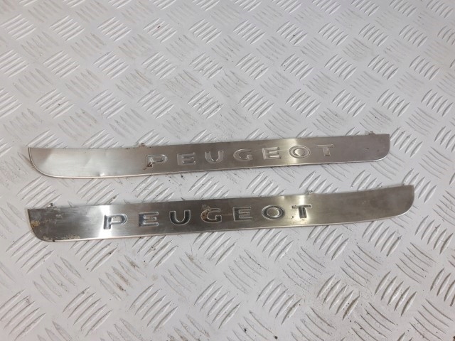 фото №1, Peugeot 3008 молдинг накладка порог левая правая