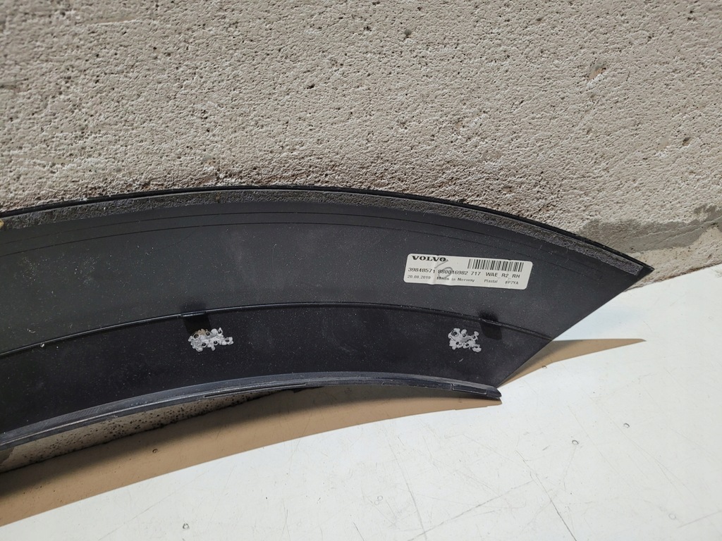 фото №5, Молдинг крила правий перед volvo xc 60 xc60 ii