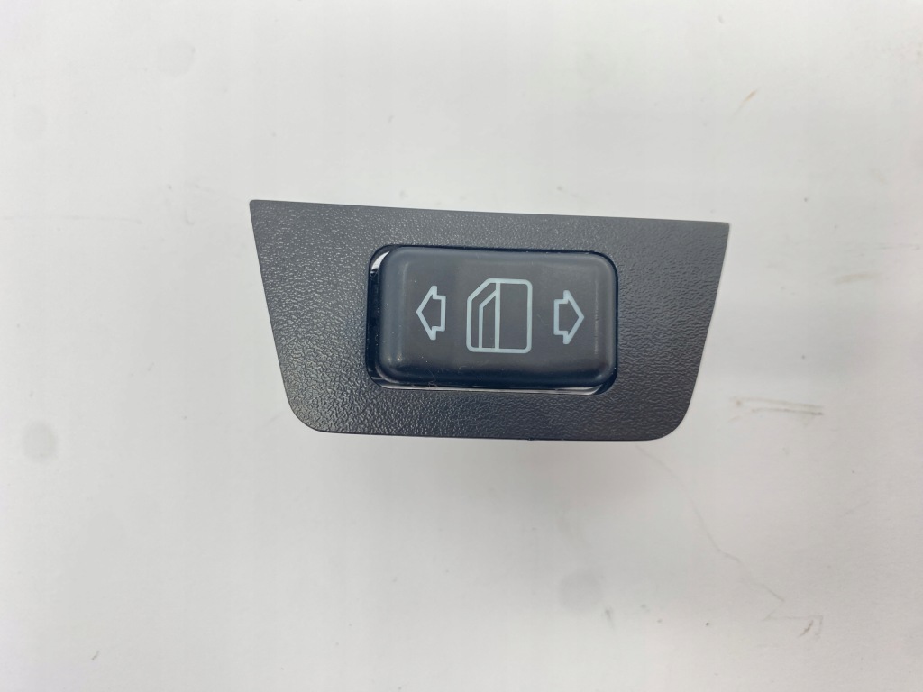 Купити Рамка кнопка задніх електричних вікон mercedes w124 coupe 1248210365