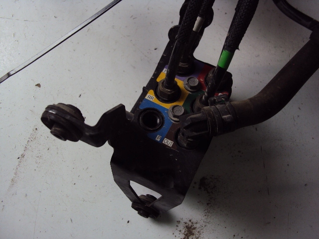 фото №4, Розподільник трубки підвіска porsche panamera 970