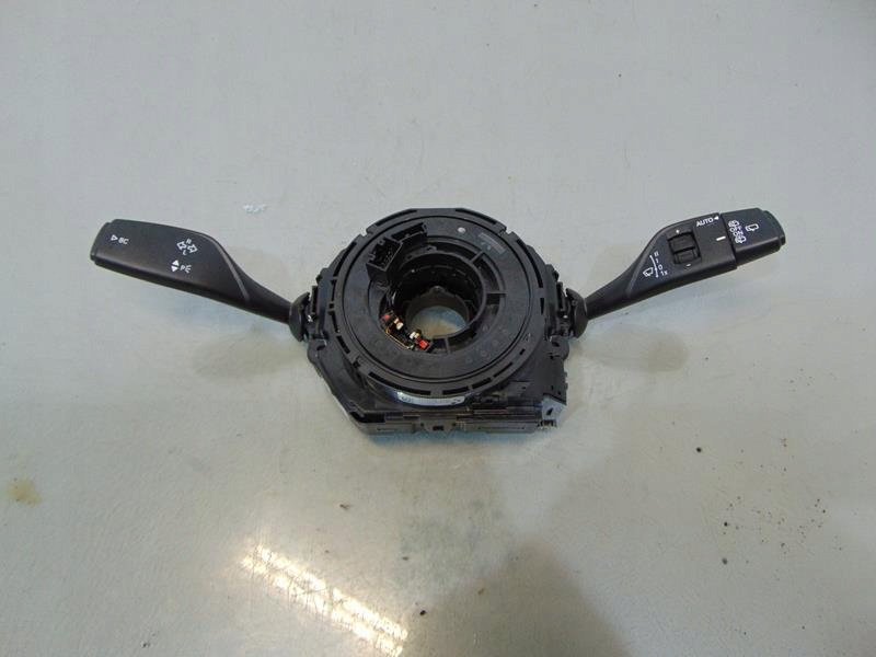 Купить Переключатель комбинированный bmw x1 f48 17r 9368597