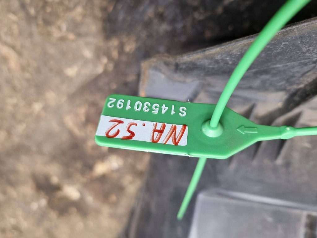 Підкрилок передні праве комплект  2990092 2990820 bmw x1 e84 Київ