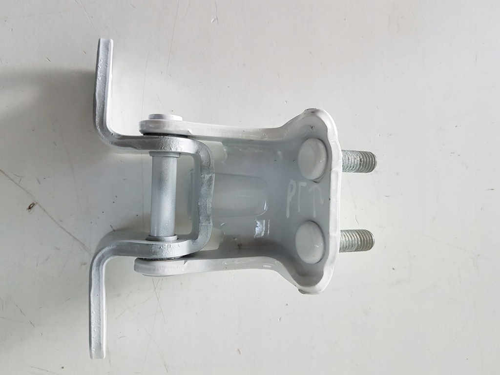 фото №1, Петля дверь правый задняя mitsubishi eclipse cross